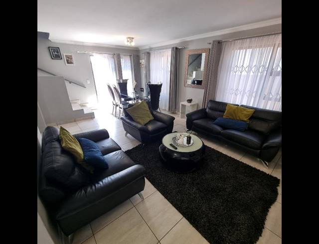 3 BEDROOM HOUSE FOR SALE IN EDENDALE